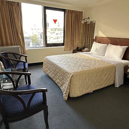 Chian Huei Business Hotel Тайпей Екстериор снимка